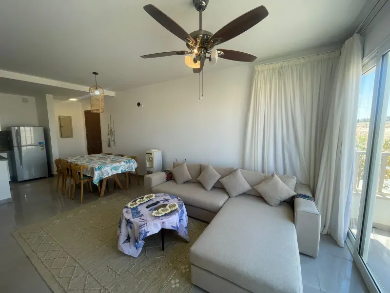 C08-F05 Beachtown 2 Bedroom Apartment — photo 2