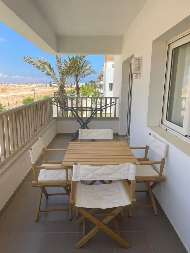 C08-F05 Beachtown 2 Bedroom Apartment, photo 7