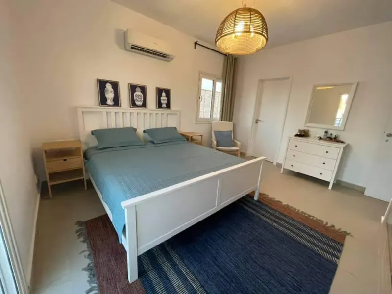 C08-S02 Beachtown 2 Bedroom + Maid’s Room Apartment, photo 5