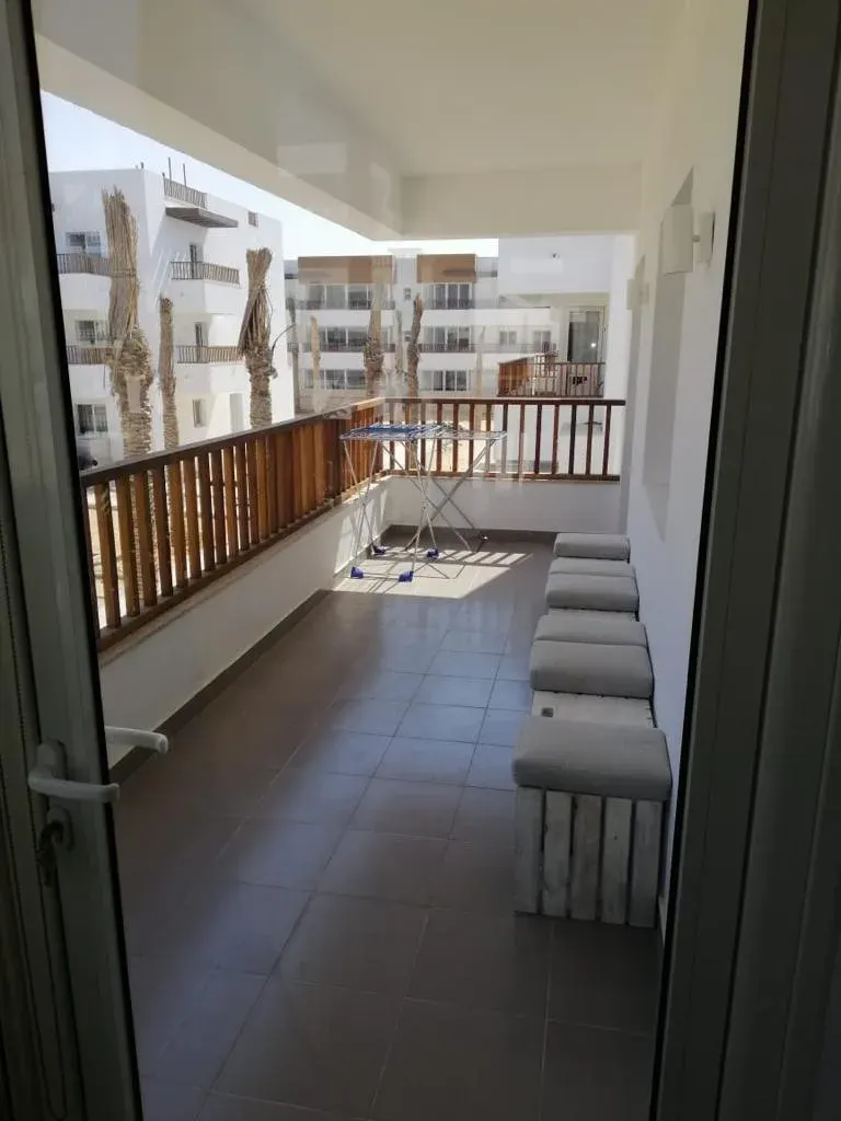 D01-F02 Beachtown 2 Bedroom Apartment, photo 6