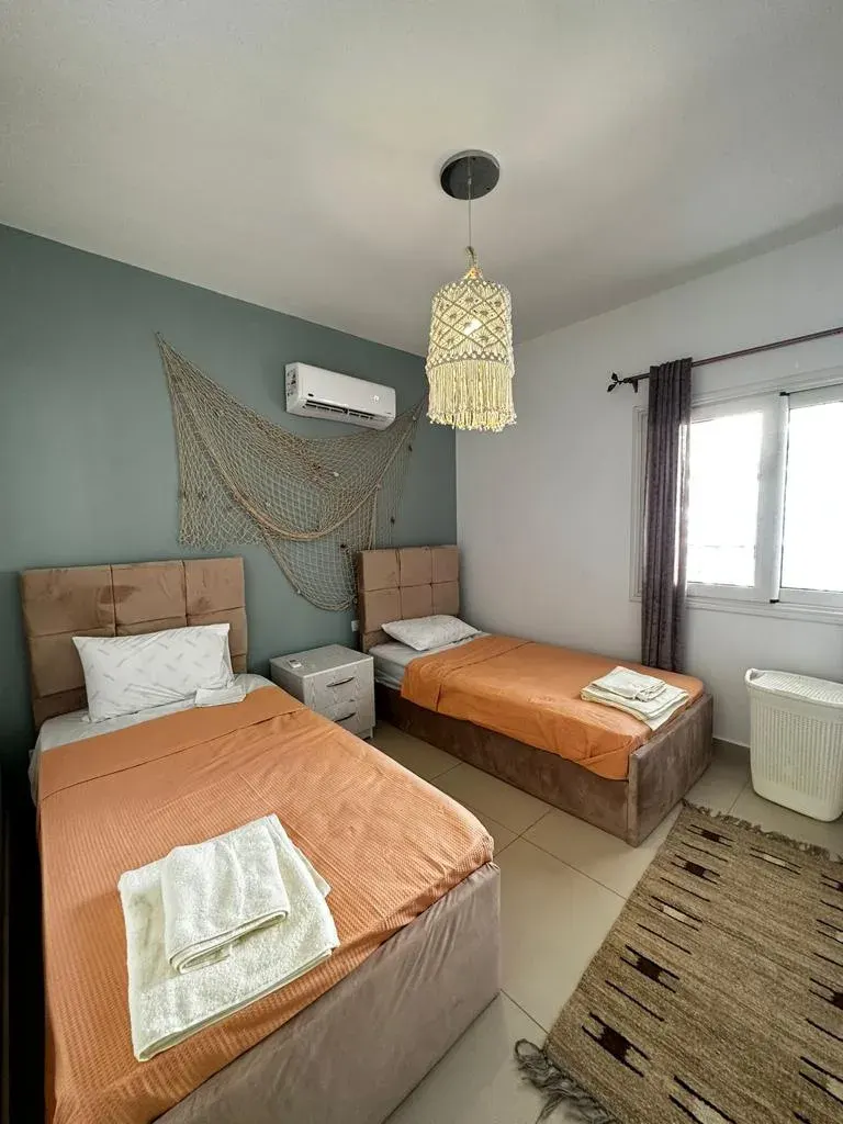 D08-F02 Beachtown 2 Bedroom Apartment, photo 6