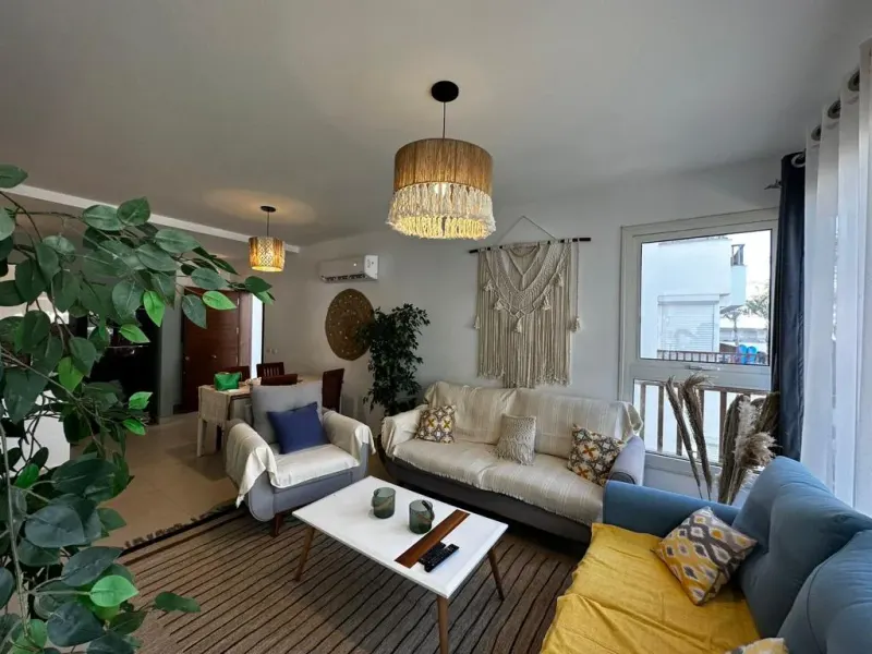D08-F02 Beachtown 2 Bedroom Apartment