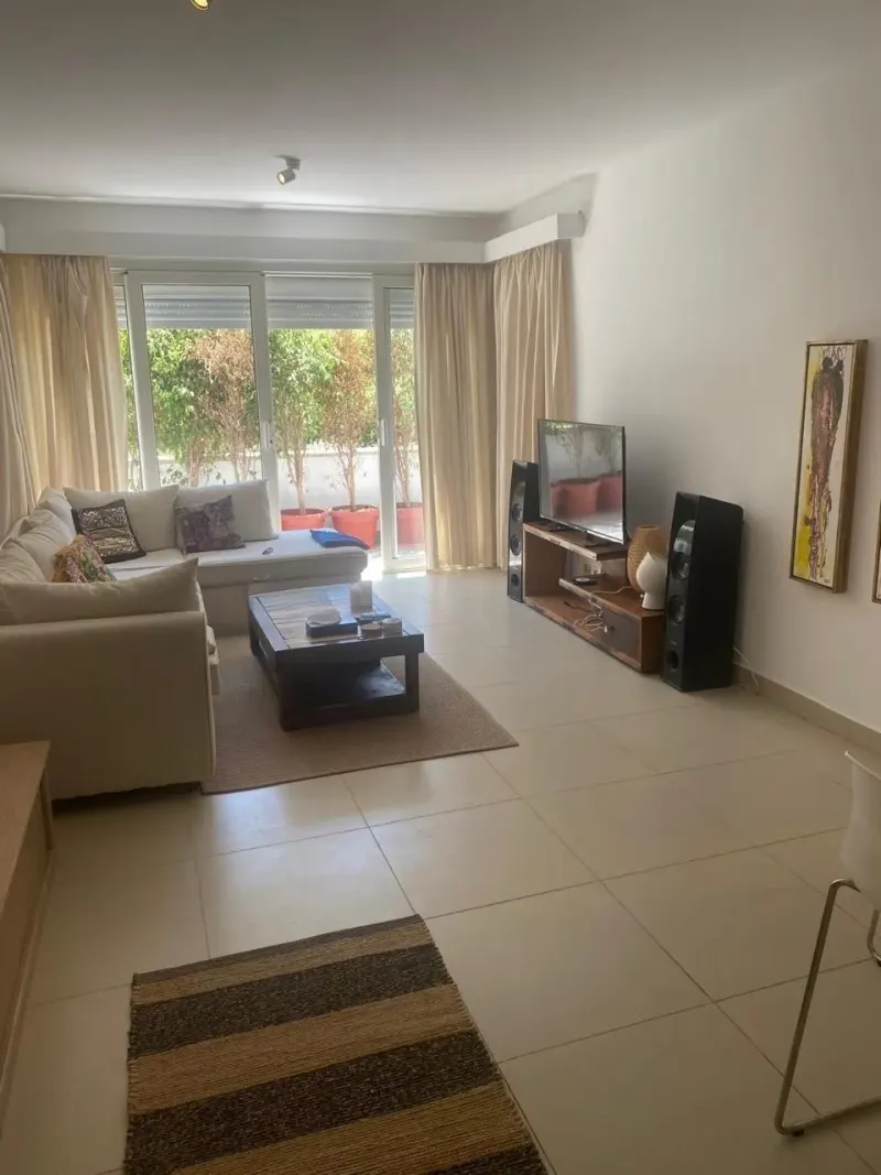 E01-G06 Beachtown 2 Bedroom Apartment, photo 5