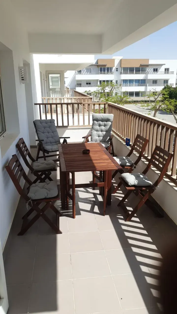 E02-F04 Beachtown 2 Bedroom Apartment, photo 7