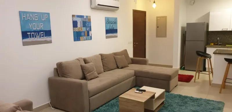 E02-F04 Beachtown 2 Bedroom Apartment