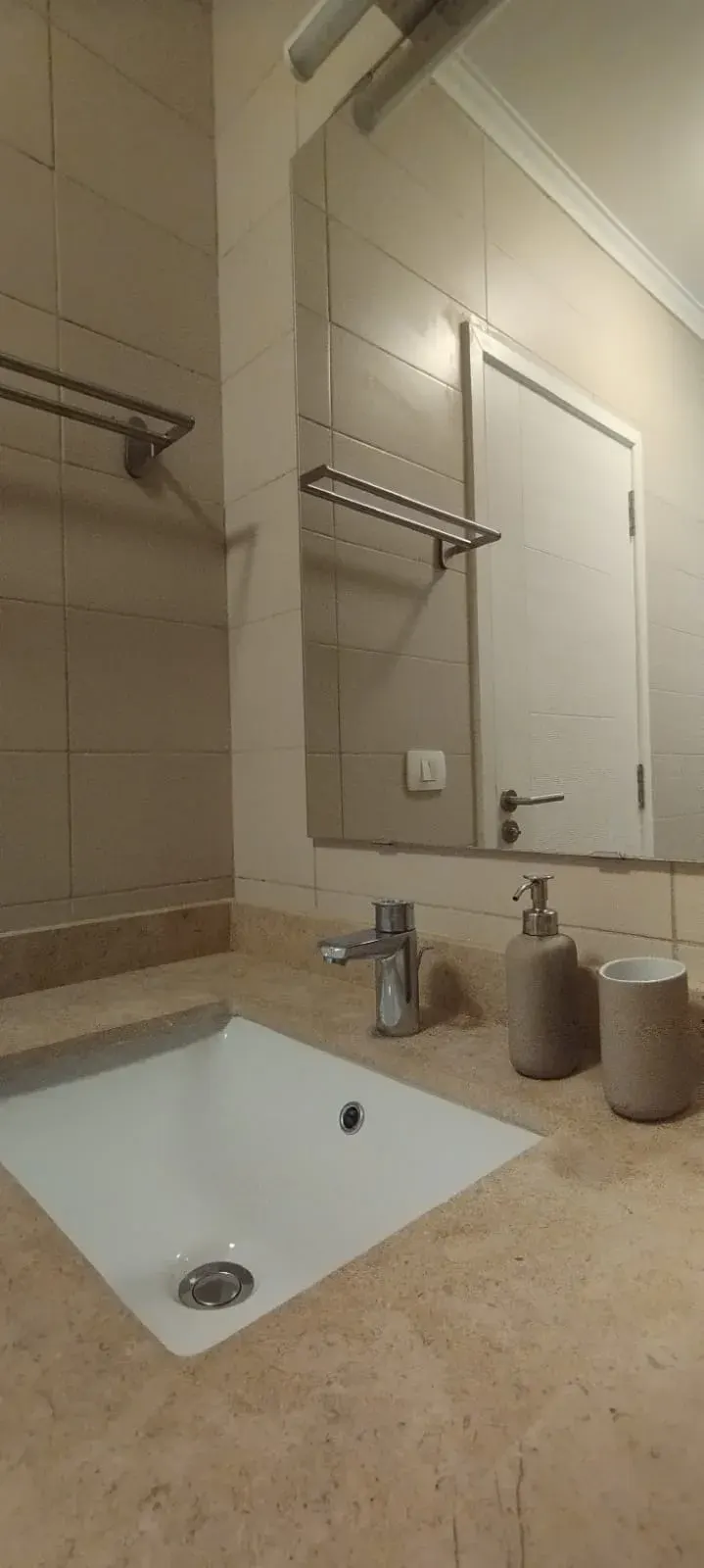 E02-G08 Beachtown 2 Bedroom + Maid's Room Apartment, photo 7