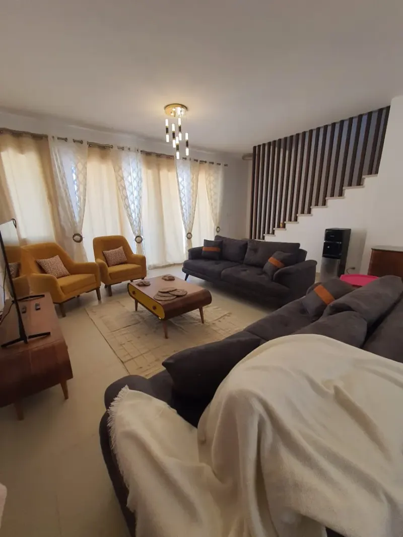 E05 Beachtown 4 Bedroom + Maid's Room Townvilla, photo 5