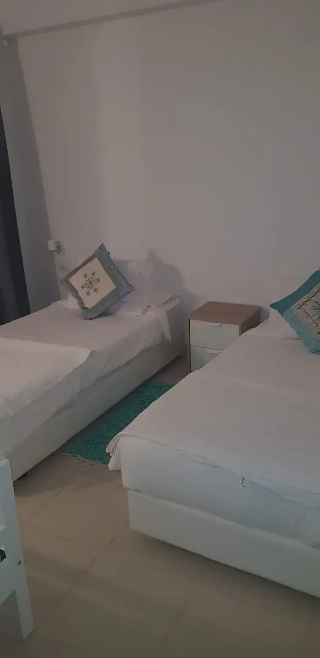 E09-G Residences 3 Bedroom + Maid's chalet, photo 7