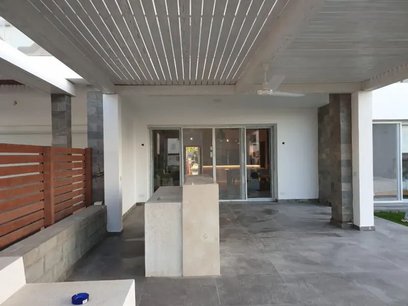 F05-G Residences 3 Bedroom + Maid's Room Chalet, photo 2