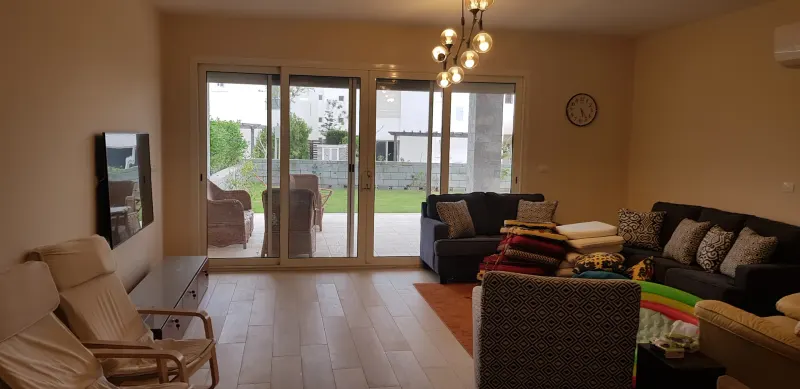 F10-G Residences 3 Bedroom + Maid's Room Chalet, photo 3