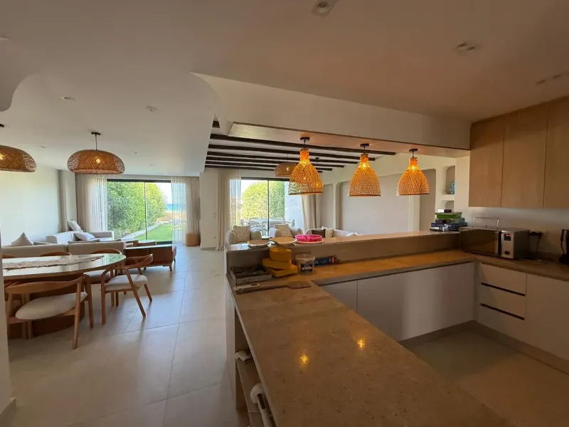 G06 Selection 6 Bedroom Town Villa