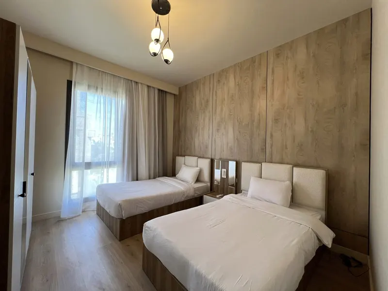 The Stone Wall Residence — 3-Bedroom Apartment, Sheikh Zayed, photo 8
