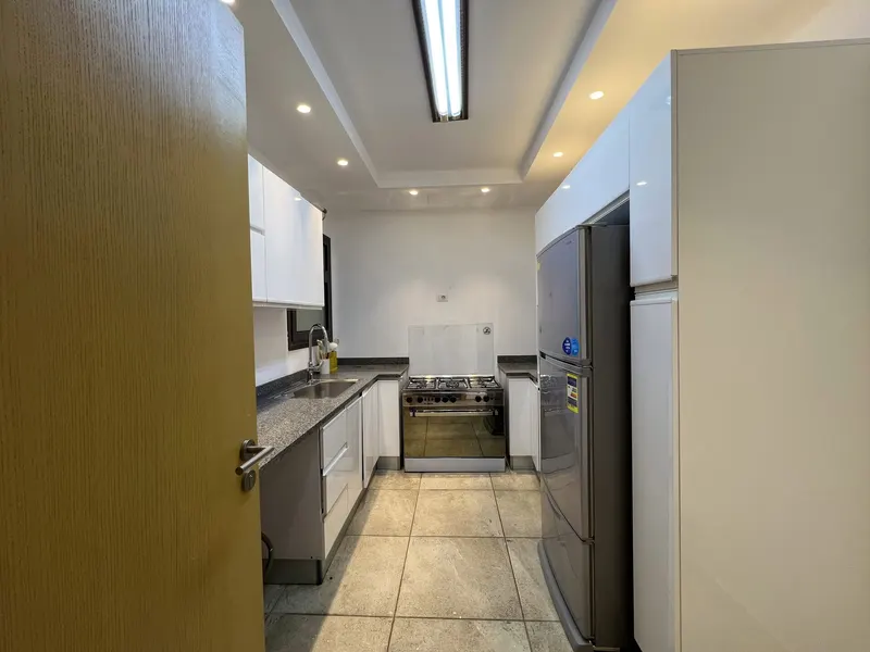 The Stone Wall Residence — 3-Bedroom Apartment, Sheikh Zayed, photo 5