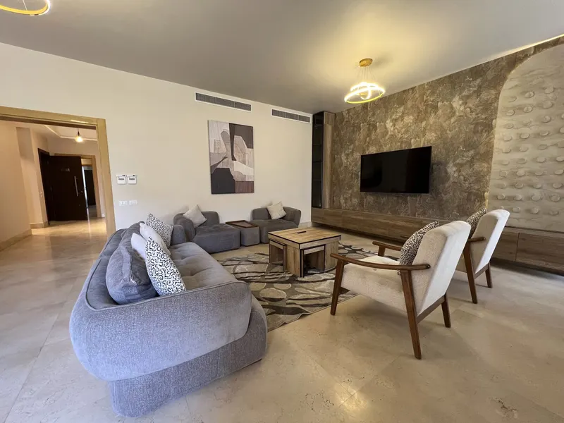 The Stone Wall Residence — 3-Bedroom Apartment, Sheikh Zayed, photo 2