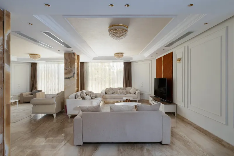 Onyx Pillars and Pergola Garden — 4-Bedroom Villa, Sheikh Zayed, photo 2