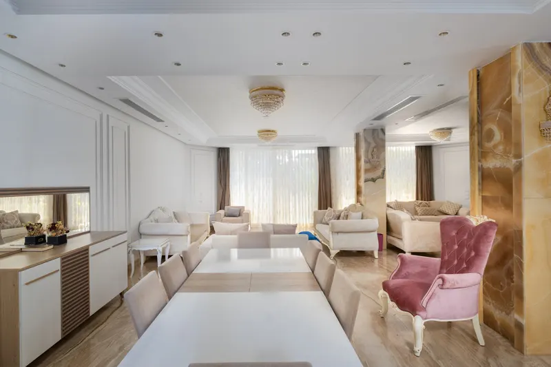 Onyx Pillars and Pergola Garden — 4-Bedroom Villa, Sheikh Zayed, photo 4