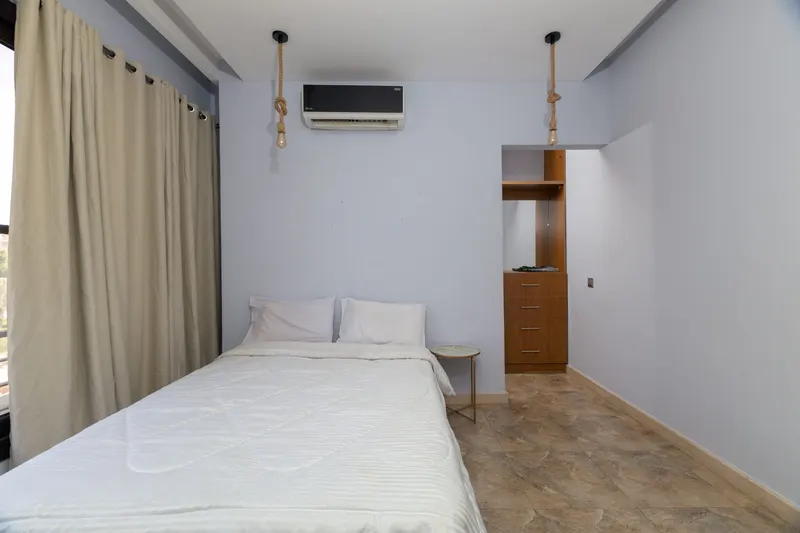 Timber & Velvet Home — 2-Bedroom Apartment, Sheikh Zayed, photo 8