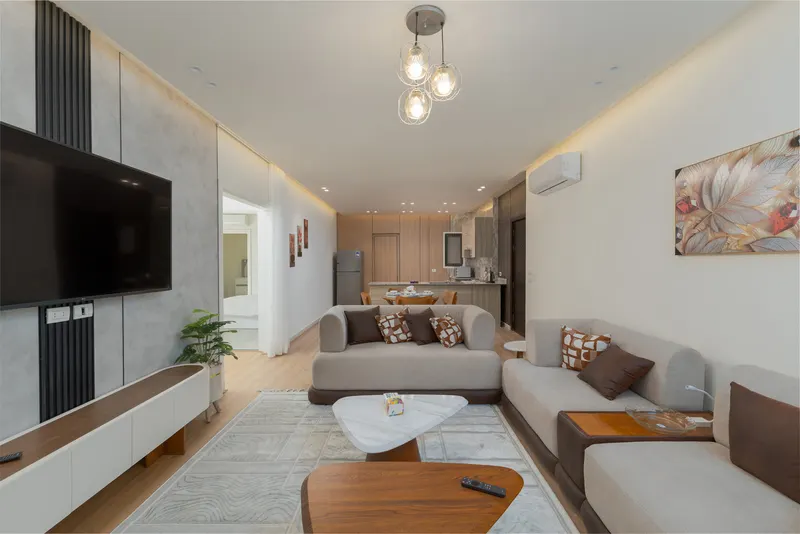 Glass-Door Bedrooms on the Lawn — 2-Bedroom Apartment, New Cairo, photo 2