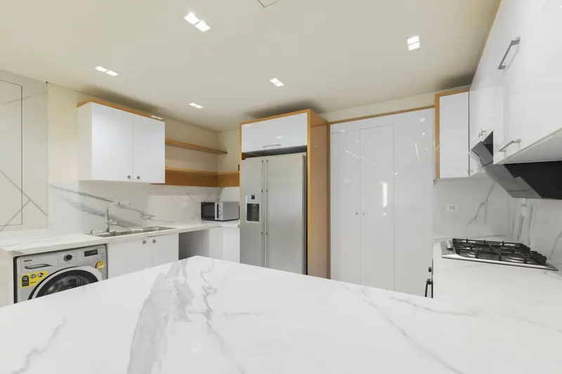 Garden Terrace with Outdoor Counter — 2-Bedroom Apartment, New Cairo, photo 8
