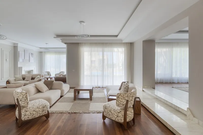 Marble Fireplace and Stepped Pool — 5-Bedroom Villa, Sheikh Zayed, photo 8