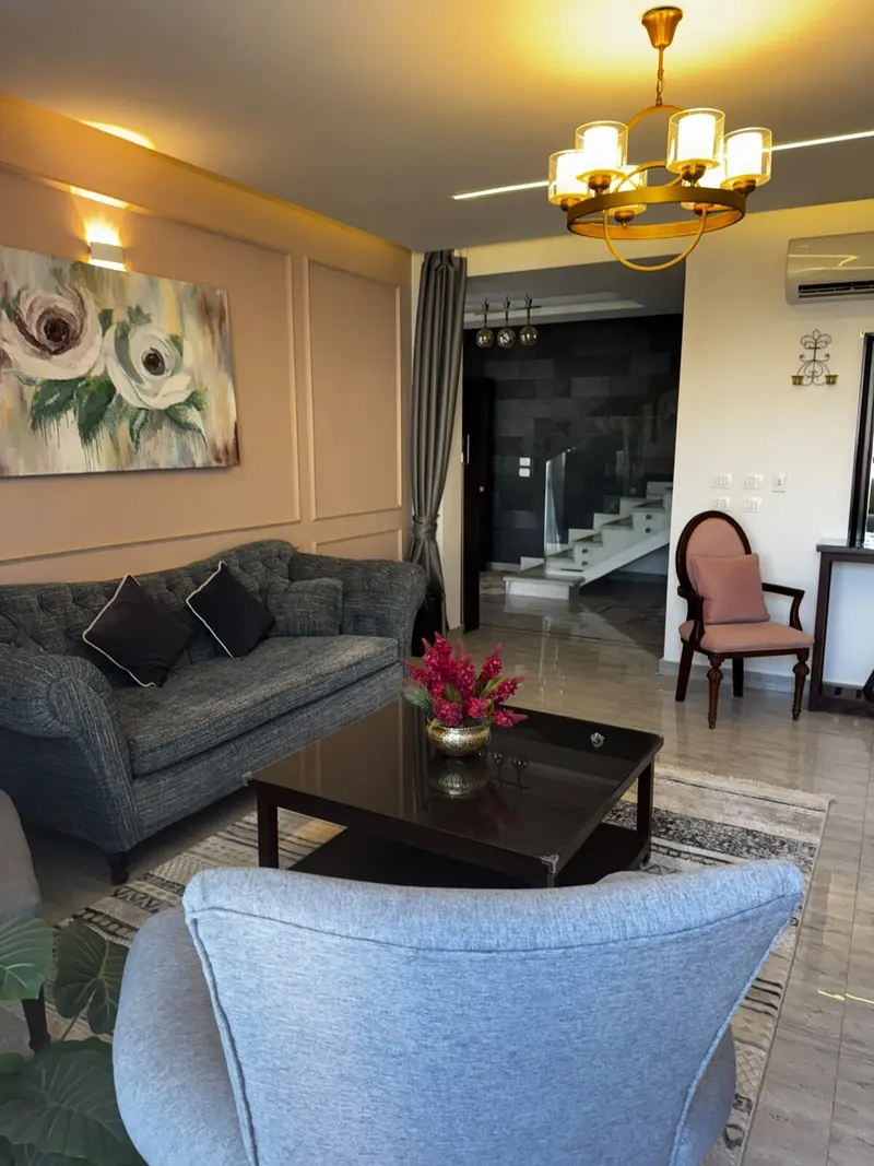 Patterned Tiles and Roof Terrace — 3-Bedroom Triplex, New Cairo, photo 2