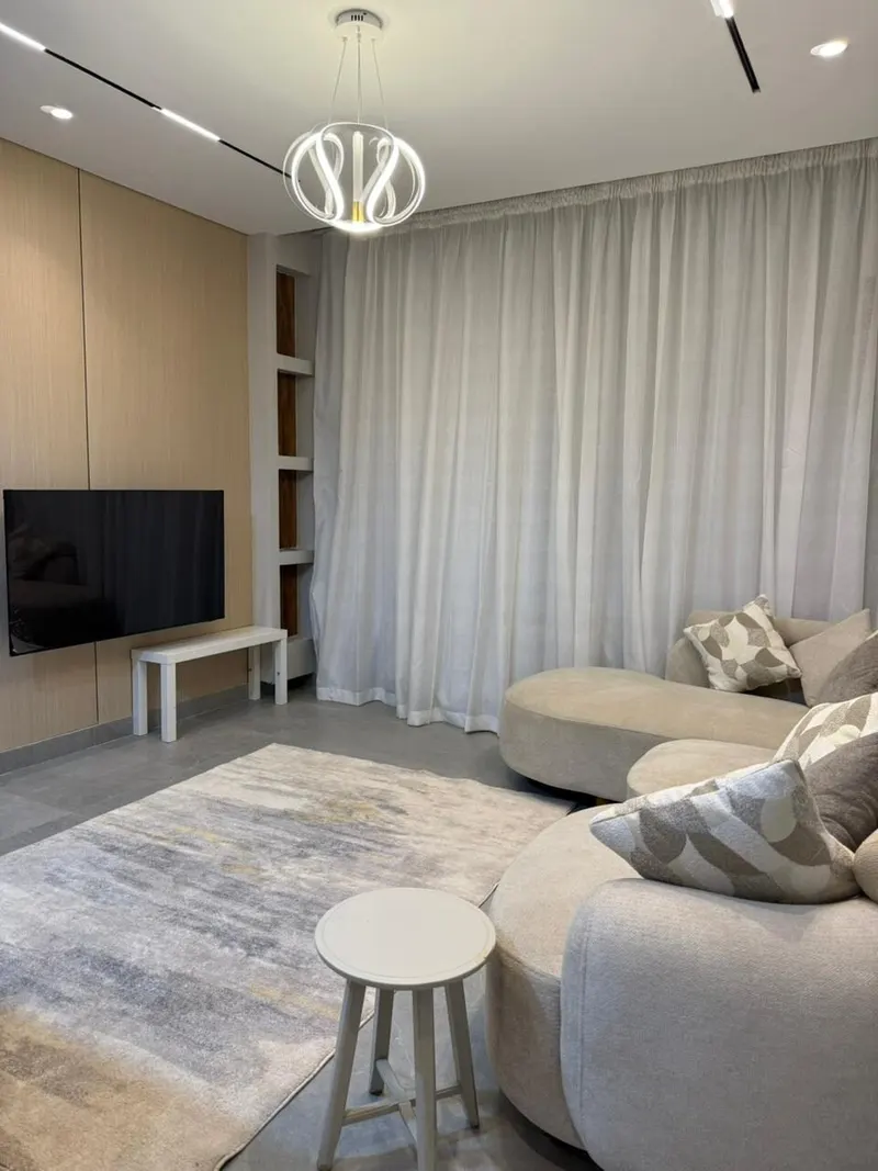 Warm Oak Suite with Balcony — 1-Bedroom Apartment, Sheikh Zayed