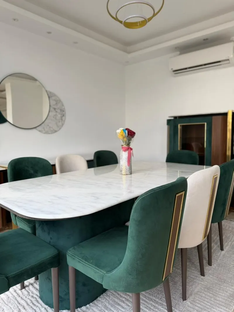 Emerald Dining over the Fountain Court — 3-Bedroom Apartment, New Cairo, photo 8