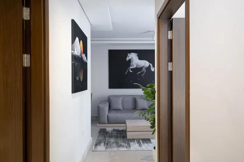 White Stallion Living Room — 2-Bedroom Apartment, Sheikh Zayed, photo 5