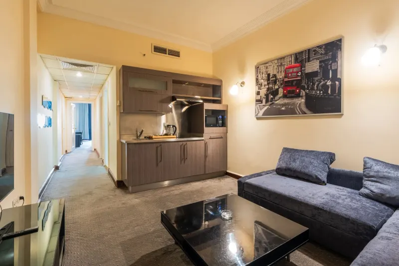 2 Bedroom suite king bed and 2 Twin beds Nile view — photo 5