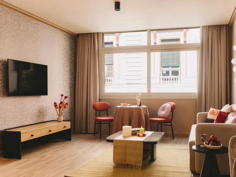 One Bedroom Apartment In The Center Of Downtown Cairo