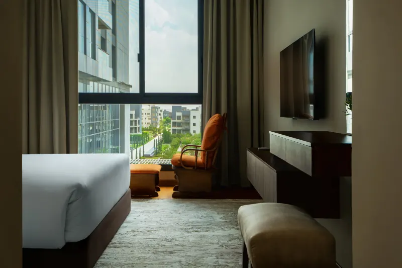 Sh. Zayed Aeon Towers 2BR w/ Kitchen — photo 4