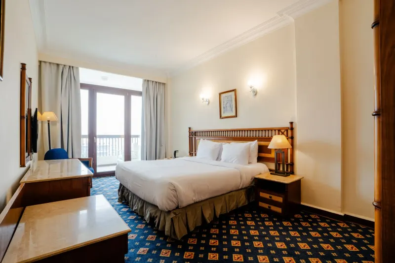 Executive Room King Bed Nile view Balcony — photo 5