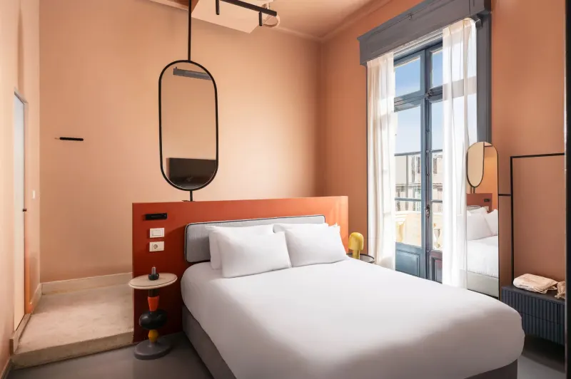 One Bedroom Apartment city View King bed In The Center OF Downtown Cairo — photo 6