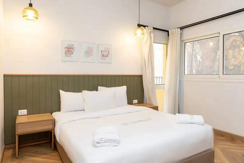 One-Bedroom Apartment with Balcony and City View In The Center Of Downtown Cairo, photo 6