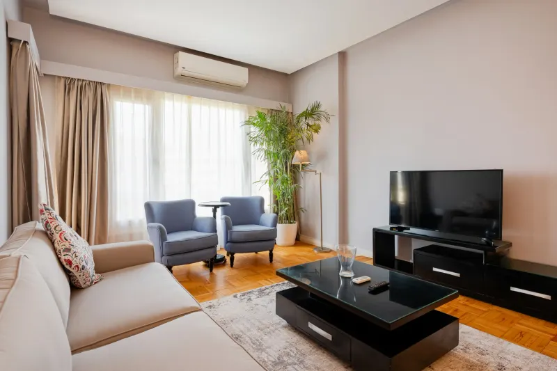 One Bedroom Apartment With Balcony City View In The Center Of Zamalek — photo 2
