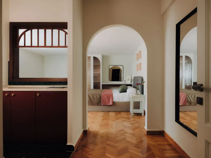 Spacious Suite In a Boutique Hotel With Breakfast — photo 4