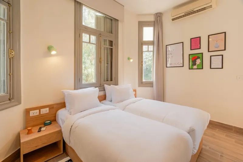 Studio Twin Bed Garden View with Balcony