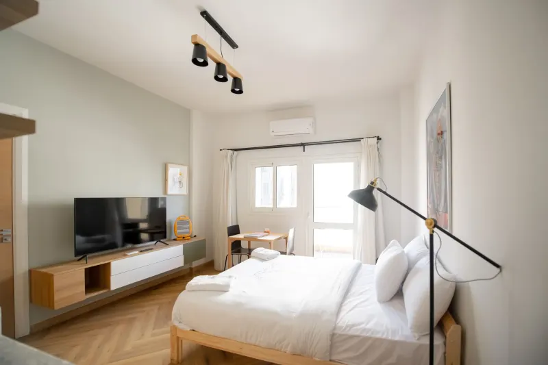 Studio With Balcony In The Center Of Downtown Cairo
