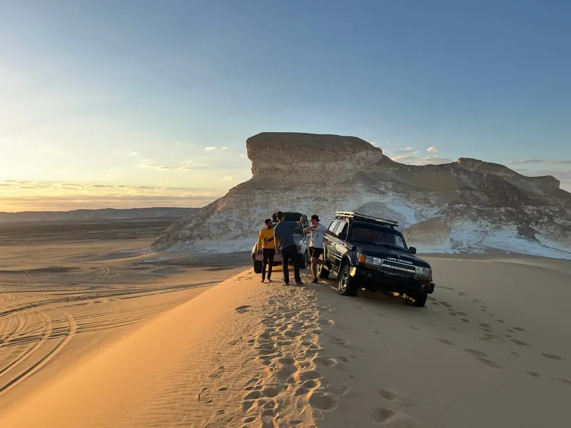 Cairo: 2-Day Bahariya Oasis Camp and Desert Tour