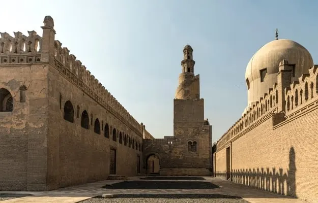 Ibn Tulun Mosque – A Journey Back in Time — 2
