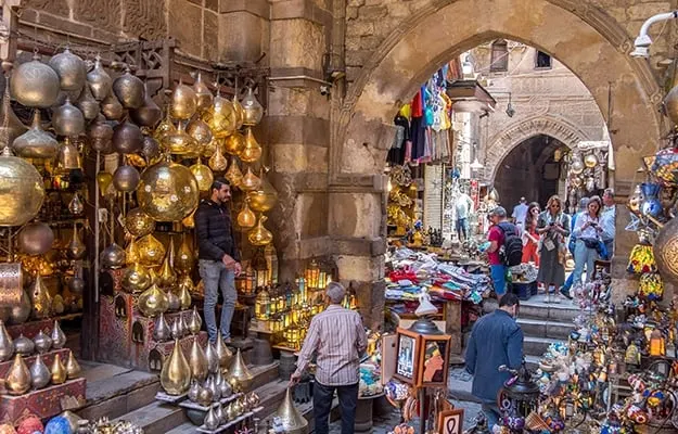 Cairo Highlights – Pyramids, Museum & Bazaar — 3