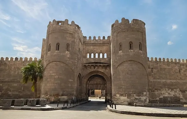 Meet at Bab al-Futuh — 1