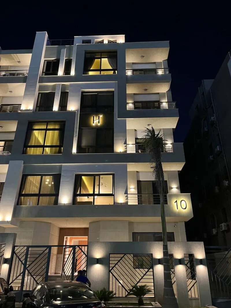 Golden Square Double-Bed Studio, First Floor — New Cairo, photo 2