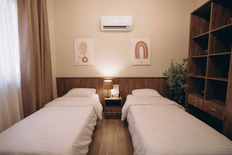 Golden Square Twin-Bed Studio, Second Floor — New Cairo, photo 3