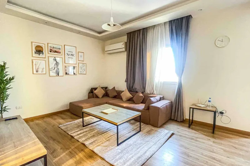 Nasr City 1-Bedroom on Makram Ebeid with Gallery Wall, photo 8
