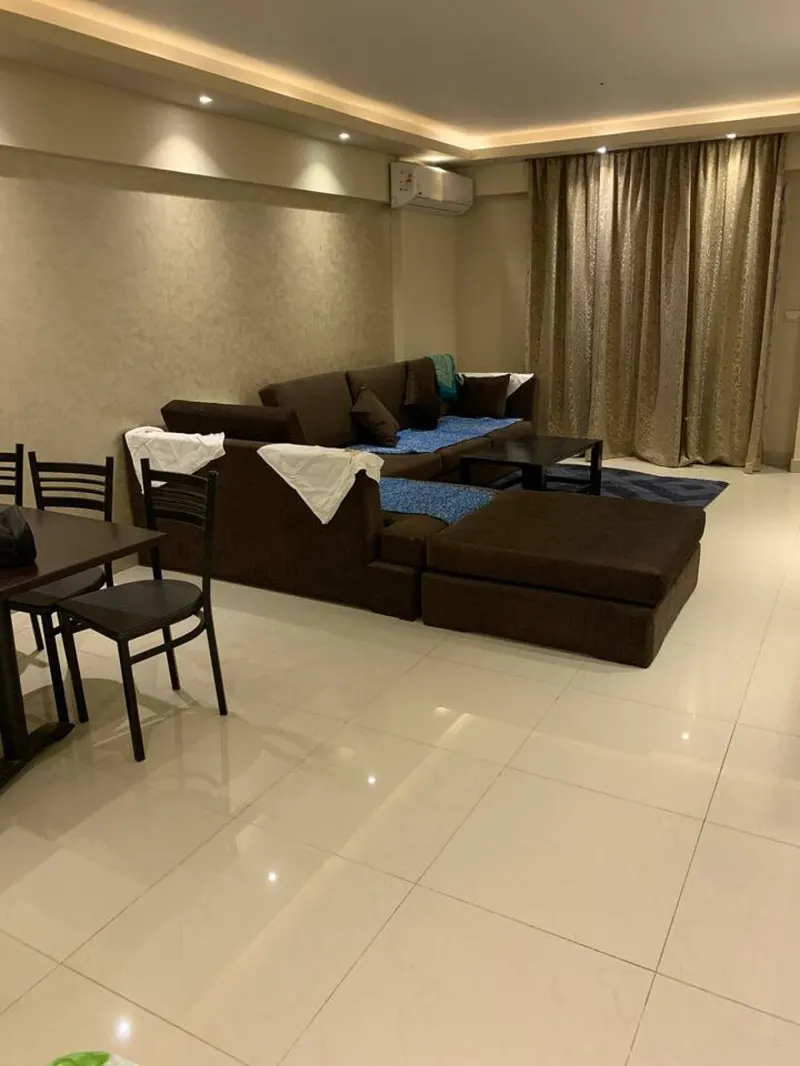 Spacious Nasr City 2-Bedroom with Six-Seat Dining Table, photo 4