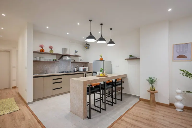 Nasr City 2-Bedroom with Breakfast Bar and Pendant Lights, photo 3