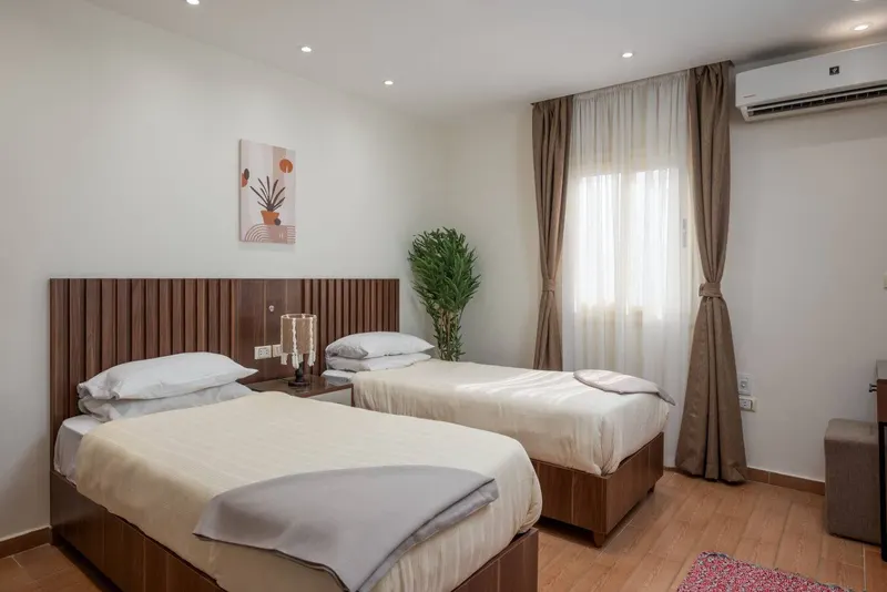 Nasr City Family 2-Bedroom with Twin Rooms and Breakfast Bar, photo 8