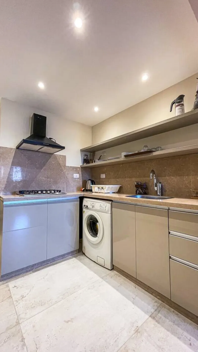 Nasr City Studio with Double Bed, Desk Nook and Glass Shower, photo 7