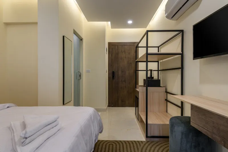 Heliopolis Airport Double Room with Open Shelving, Lower Floor, photo 5